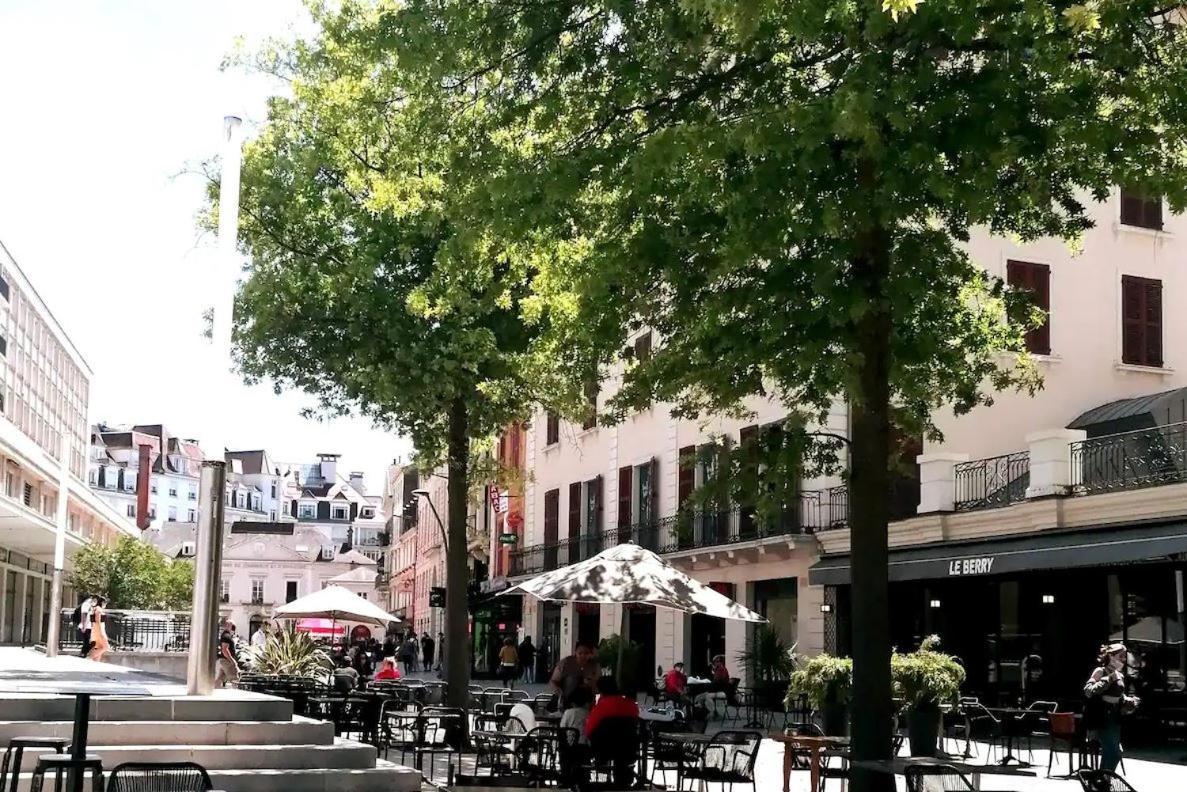 Le Gambetta T2 Cosy Hypercentre Wifi Fibre Avec Parking Apartment Pau Luaran gambar